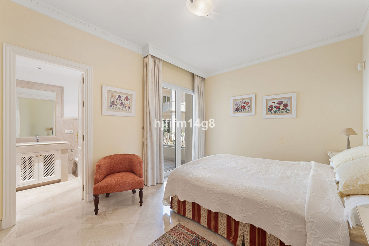 fb4bda7d8f2e32ef7507a1e5868cee71 - 12