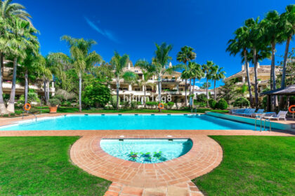 fb4bda7d8f2e32ef7507a1e5868cee71 - 18