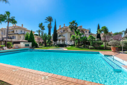 fb4bda7d8f2e32ef7507a1e5868cee71 - 20