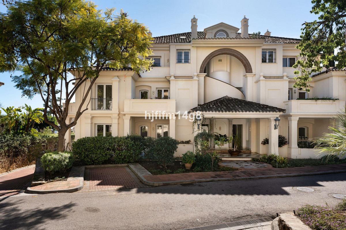 fb4bda7d8f2e32ef7507a1e5868cee71 - 24