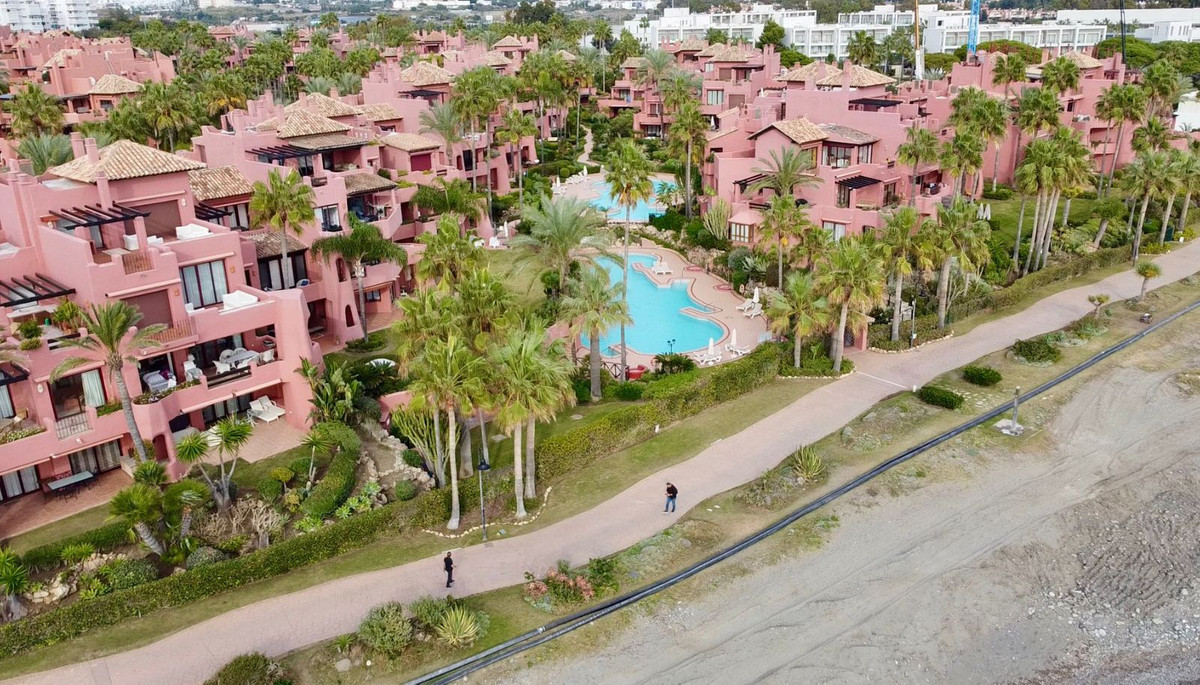 fb4c3a75ffa8f3ba4e24a16f2d4472cf - 1