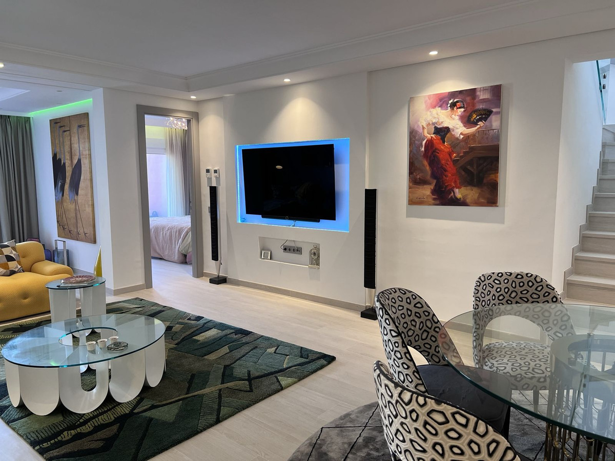 fb4c3a75ffa8f3ba4e24a16f2d4472cf - 20