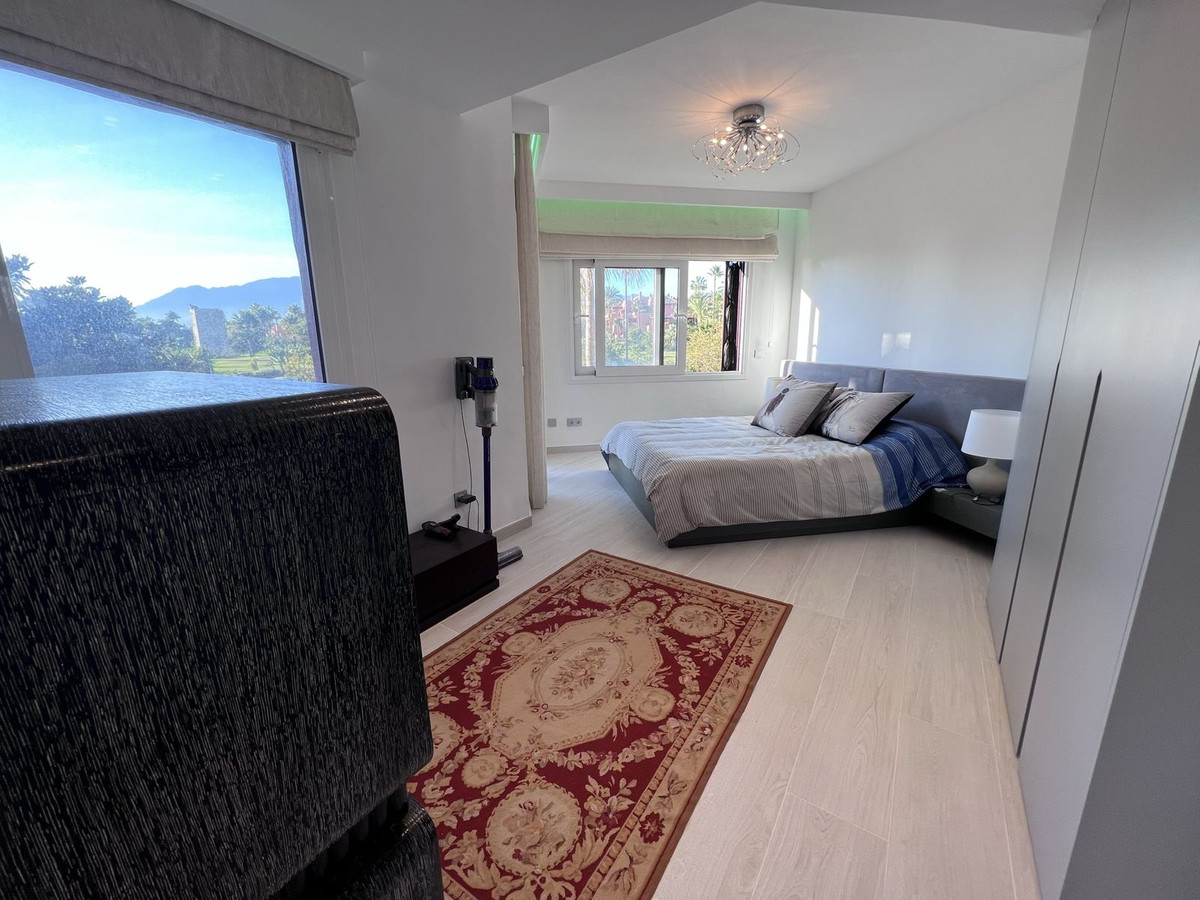 fb4c3a75ffa8f3ba4e24a16f2d4472cf - 21