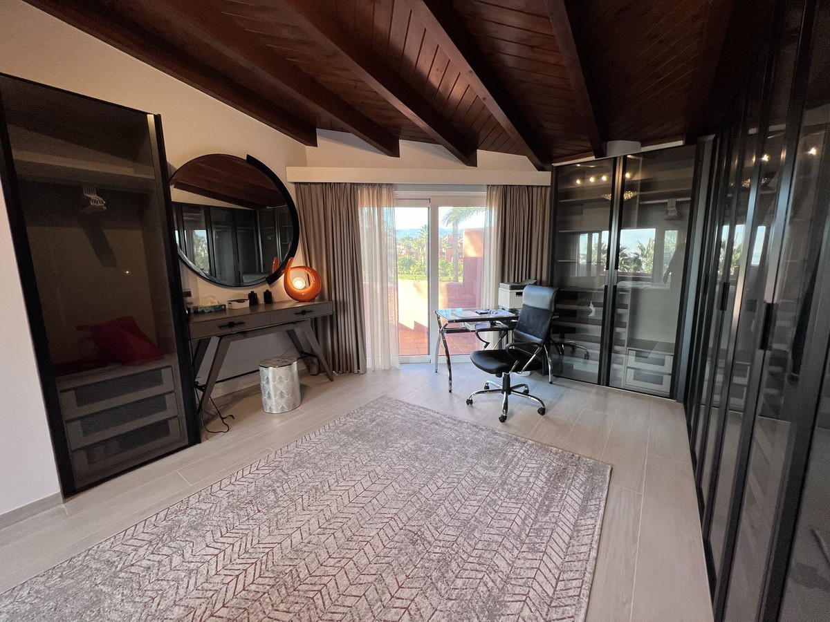 fb4c3a75ffa8f3ba4e24a16f2d4472cf - 30