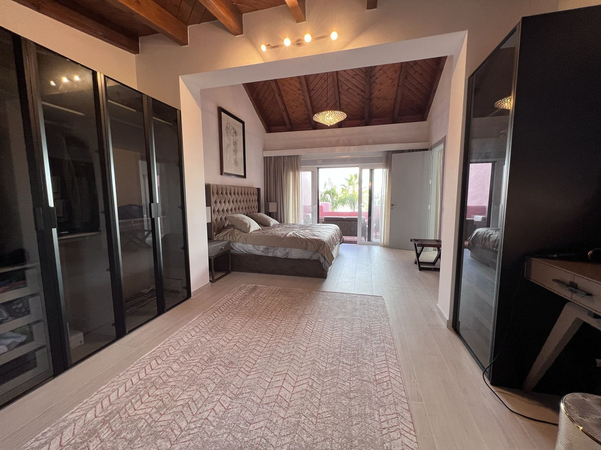 fb4c3a75ffa8f3ba4e24a16f2d4472cf - 31