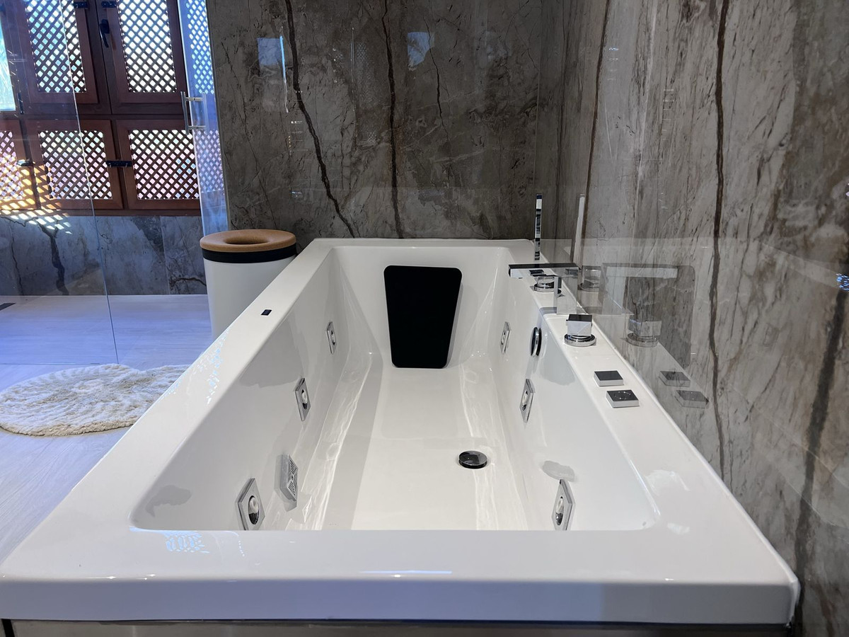 fb4c3a75ffa8f3ba4e24a16f2d4472cf - 35