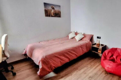 ff46a0a5c5b64152dfb9368f2b1737f9 - 11