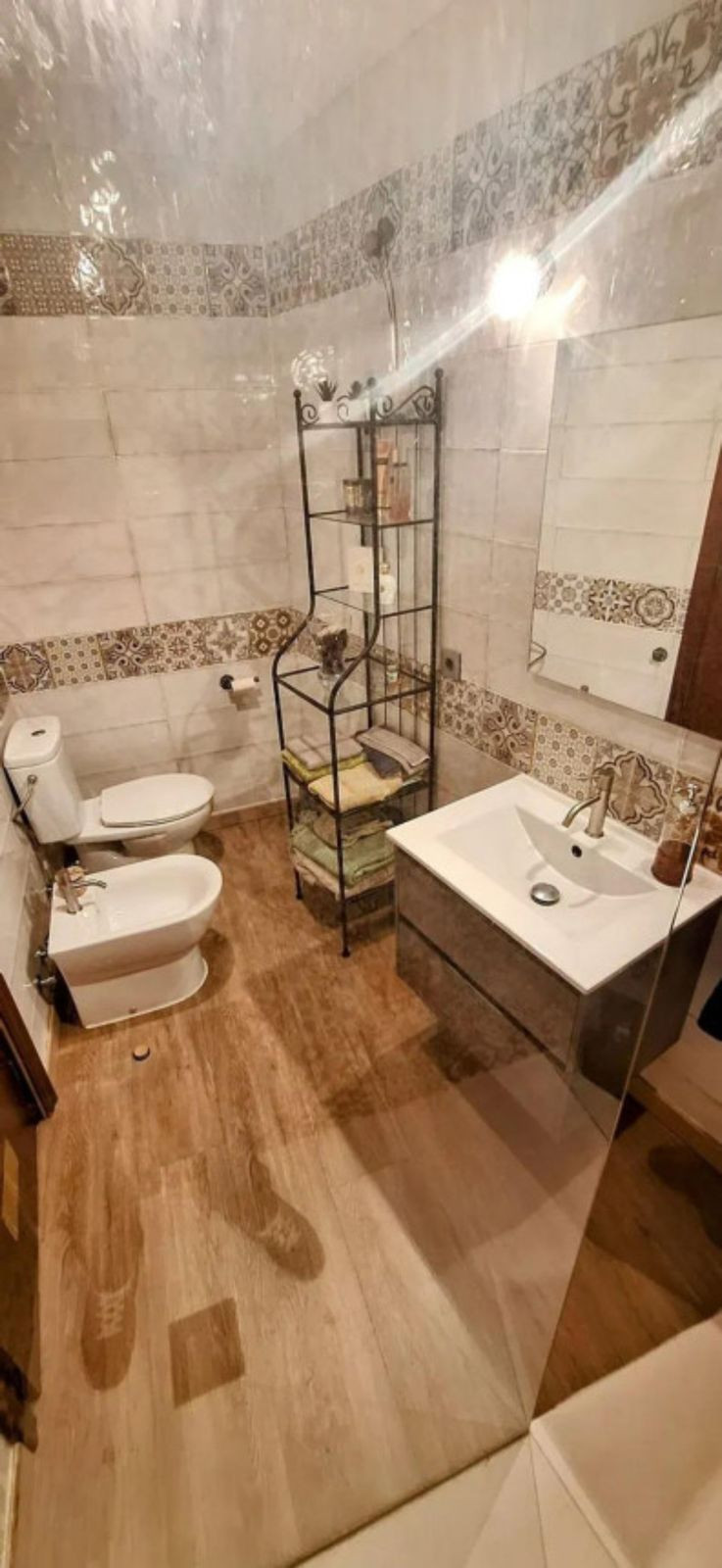 ff46a0a5c5b64152dfb9368f2b1737f9 - 12