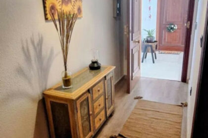 ff46a0a5c5b64152dfb9368f2b1737f9 - 9