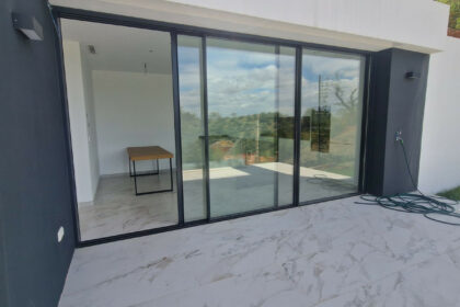 092cade5e1a9442deeeb3ad619bbee70 - 3