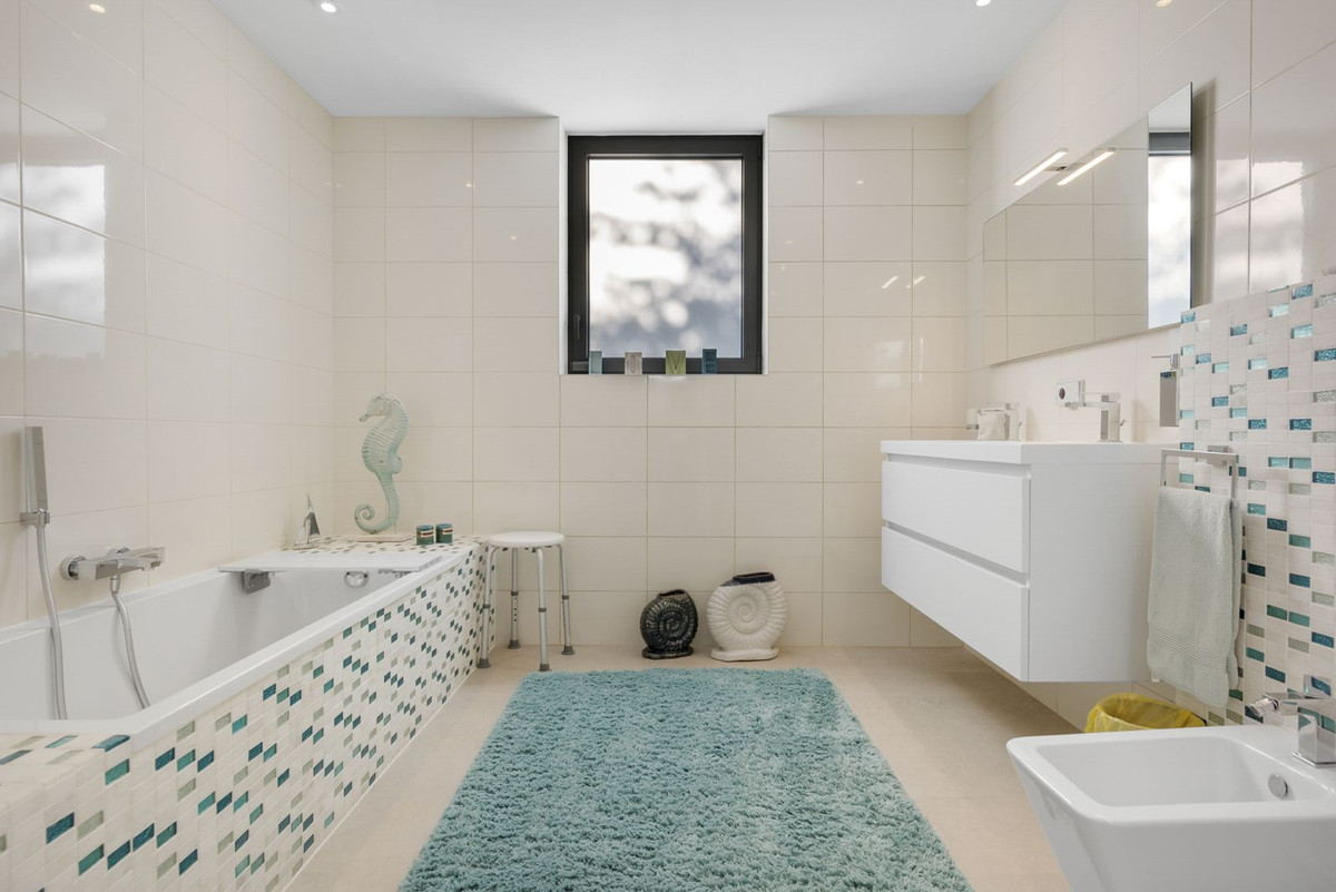 0b4d73ef59242d8b38abeaf96fff1529 - 13