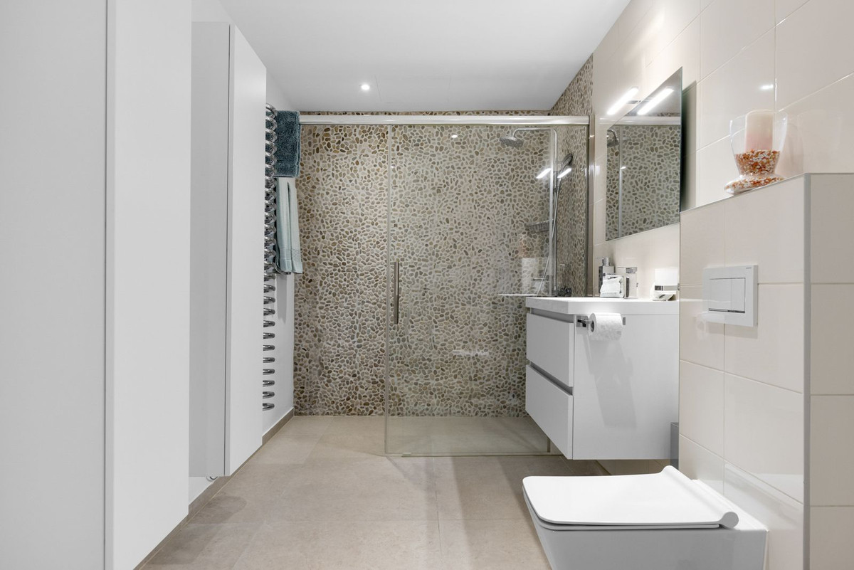 0b4d73ef59242d8b38abeaf96fff1529 - 14