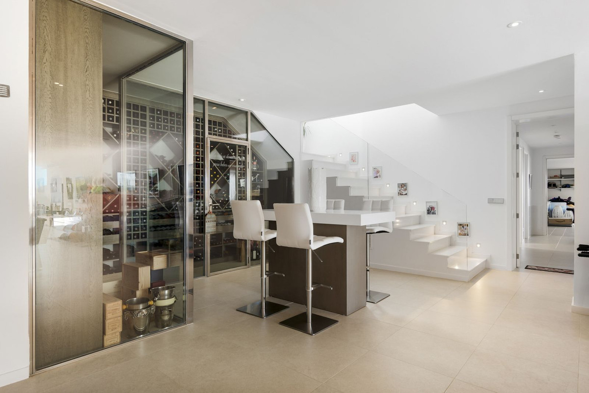 0b4d73ef59242d8b38abeaf96fff1529 - 19