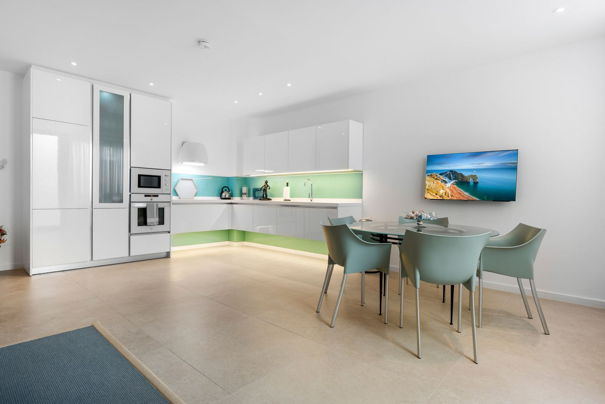 0b4d73ef59242d8b38abeaf96fff1529 - 21