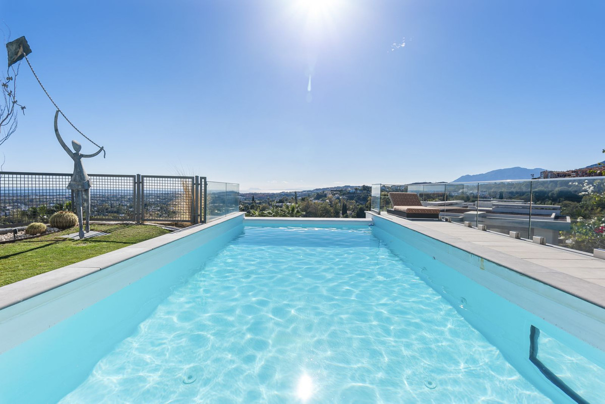 0b4d73ef59242d8b38abeaf96fff1529 - 4