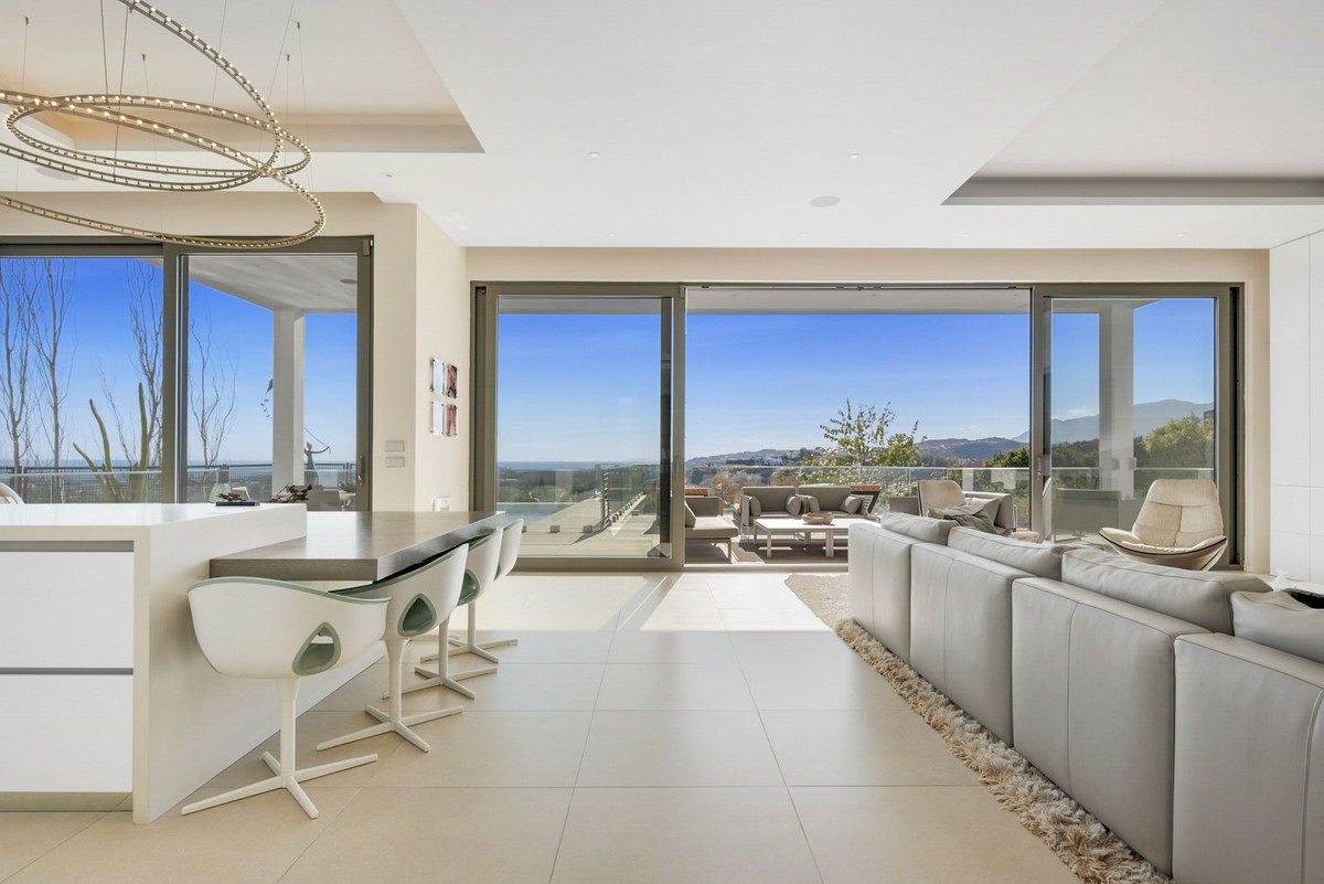 0b4d73ef59242d8b38abeaf96fff1529 - 5