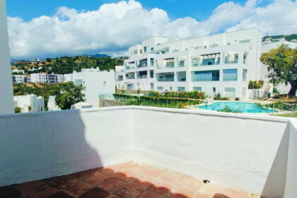 0b523f445224822c3c544f7082b8b4d6 - 40