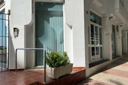 1b83ee1b04ce5fcf58b3f116ee96e113 - 19