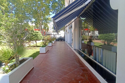 1b83ee1b04ce5fcf58b3f116ee96e113 - 24