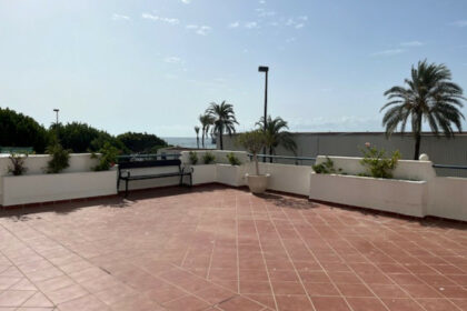 1b83ee1b04ce5fcf58b3f116ee96e113 - 9