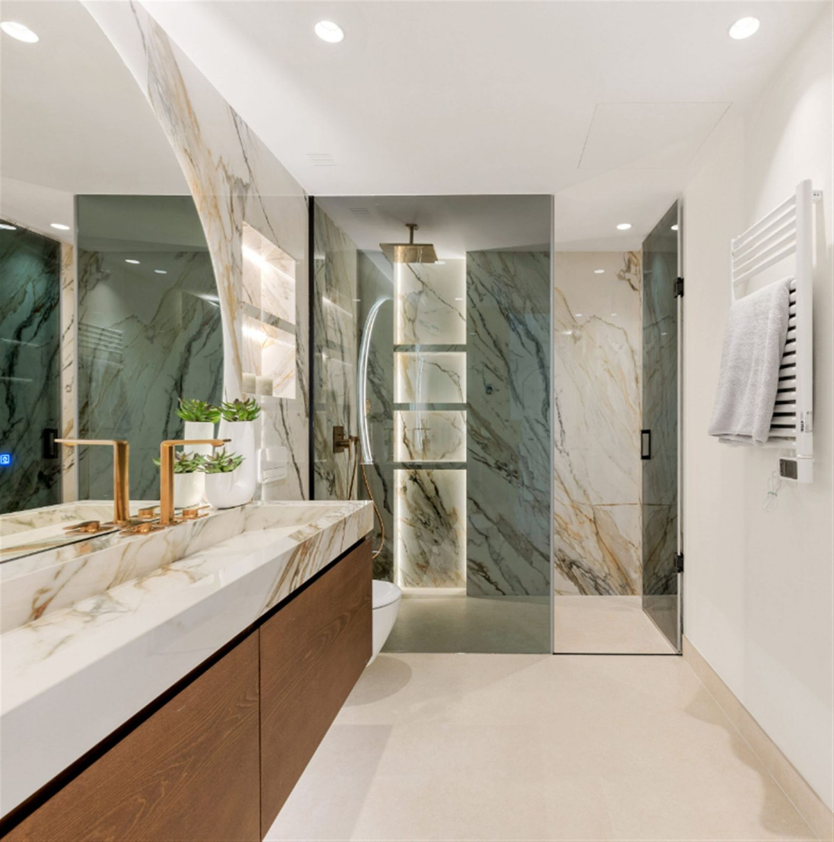 2b1d52b30fd66ccc68584f95b3d1775e - 14