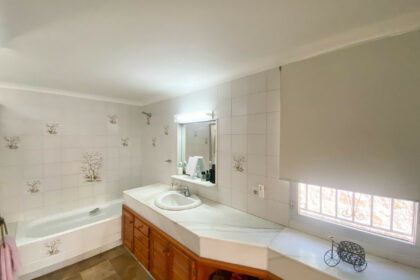 2e5b810e92e662489ebcf4d021d8bf28 - 31