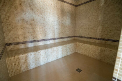 37e89ea792362a5bb2ef24b186b1e559 - 19