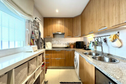 3cbd51d4711f52899df57ee86d2bab39 - 3