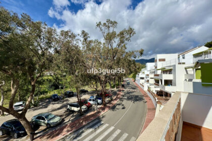 3cbd51d4711f52899df57ee86d2bab39 - 32