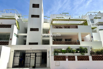 3cbd51d4711f52899df57ee86d2bab39 - 37