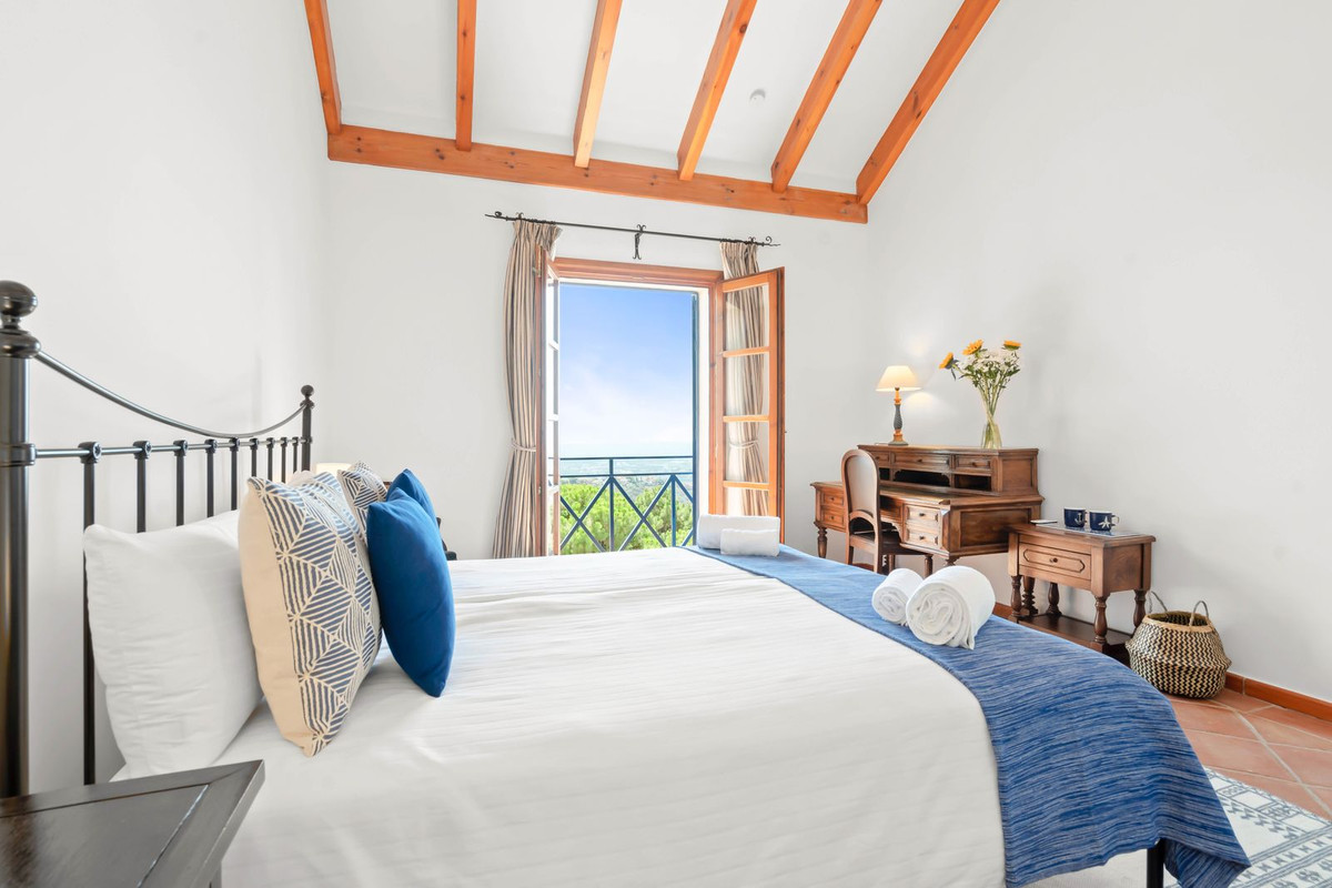 3ebcb69d3cb62ce1d3e9e9c2f754e3e5 - 13