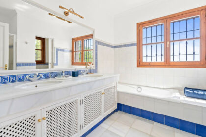 3ebcb69d3cb62ce1d3e9e9c2f754e3e5 - 14