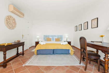 3ebcb69d3cb62ce1d3e9e9c2f754e3e5 - 24