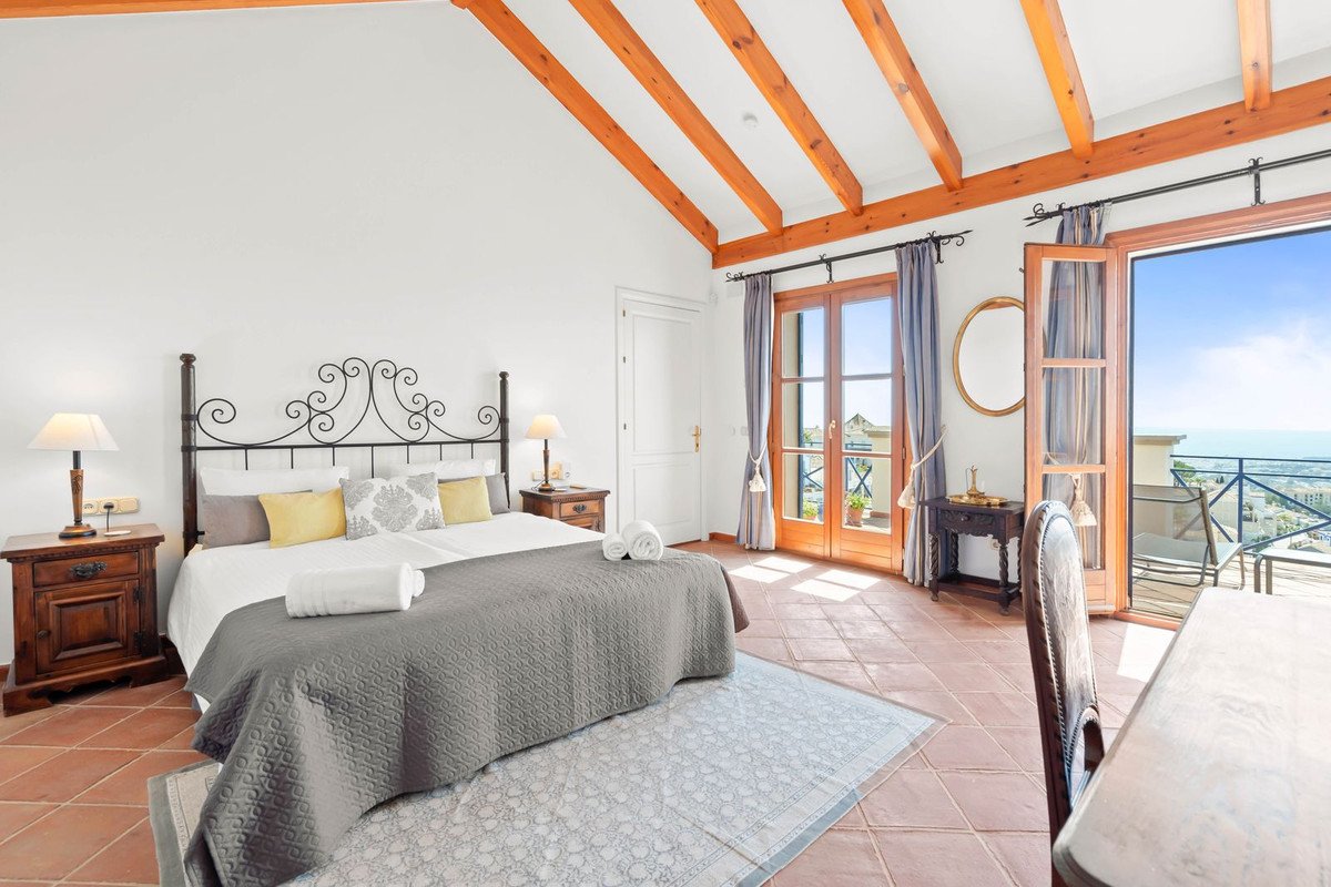 3ebcb69d3cb62ce1d3e9e9c2f754e3e5 - 26