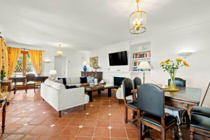 3ebcb69d3cb62ce1d3e9e9c2f754e3e5 - 4