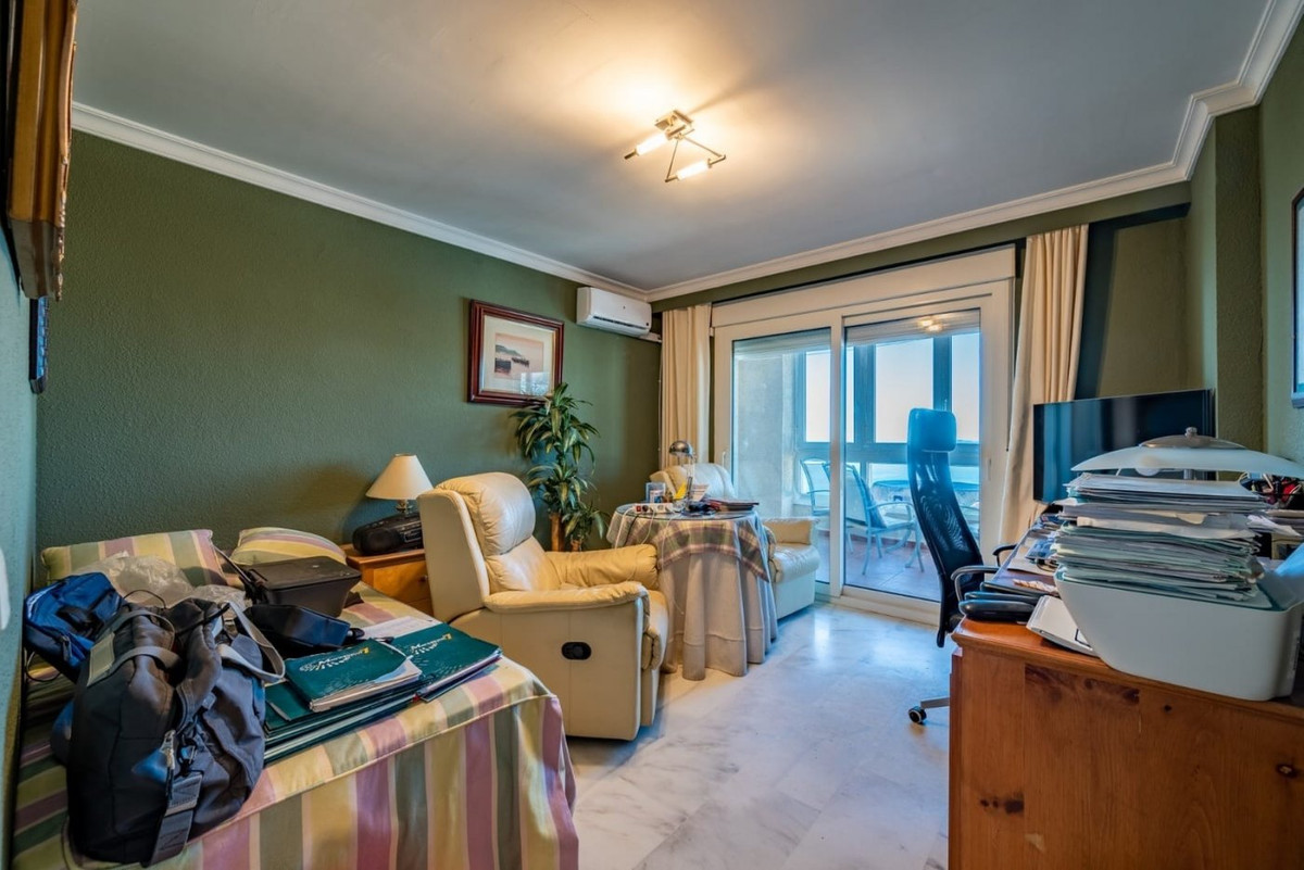 40a979a3da12403355e95bd6de5a608b - 8