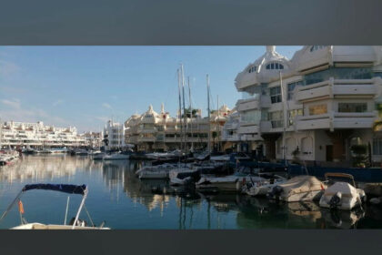 484b6c15eba36b794357901c70d912a8 - 11