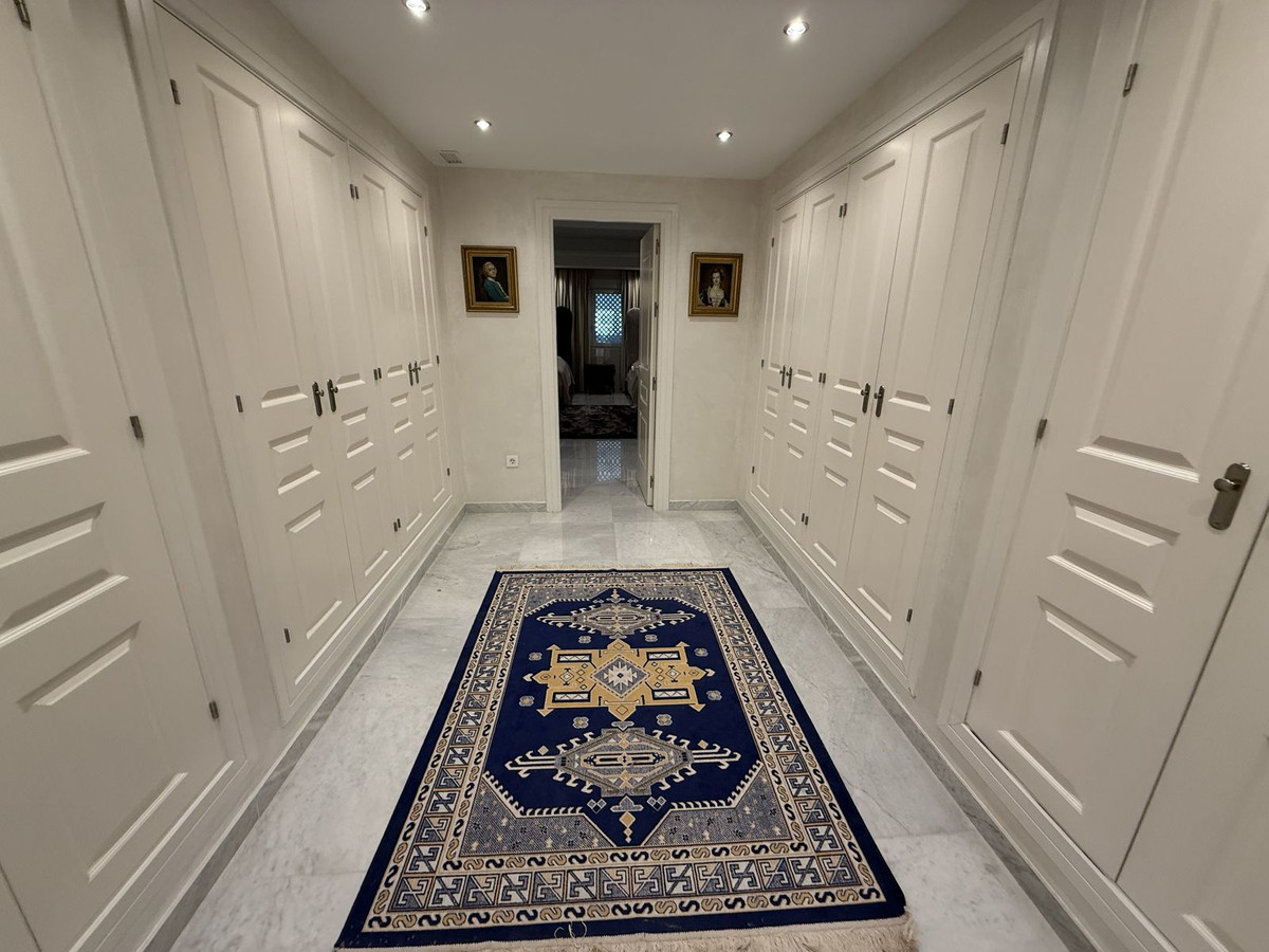 5500e164a9fbf9d3cbd08cf3bbc06572 - 10