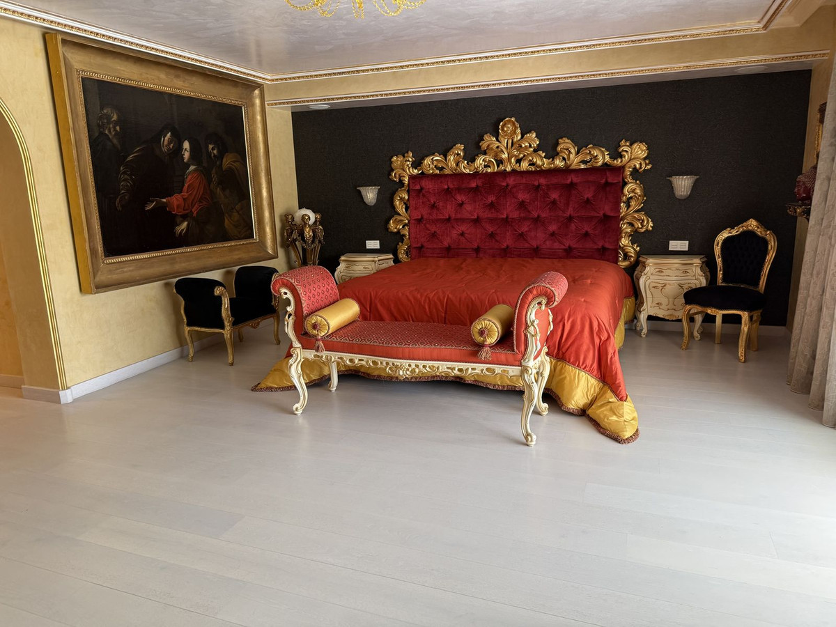 5500e164a9fbf9d3cbd08cf3bbc06572 - 17