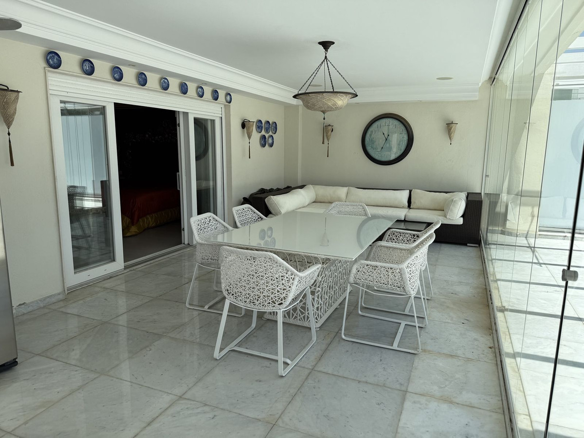 5500e164a9fbf9d3cbd08cf3bbc06572 - 4