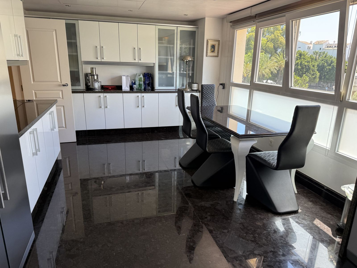 5500e164a9fbf9d3cbd08cf3bbc06572 - 5