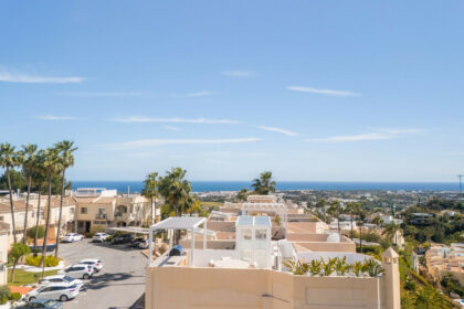 57e4d9fe0549f3799433f7074608e699 - 35