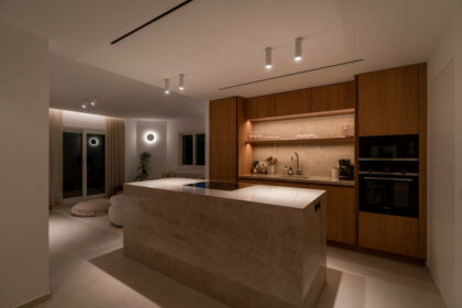 57e4d9fe0549f3799433f7074608e699 - 40