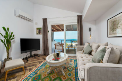 5963cd4058c47c0c6431361b002e4301 - 9