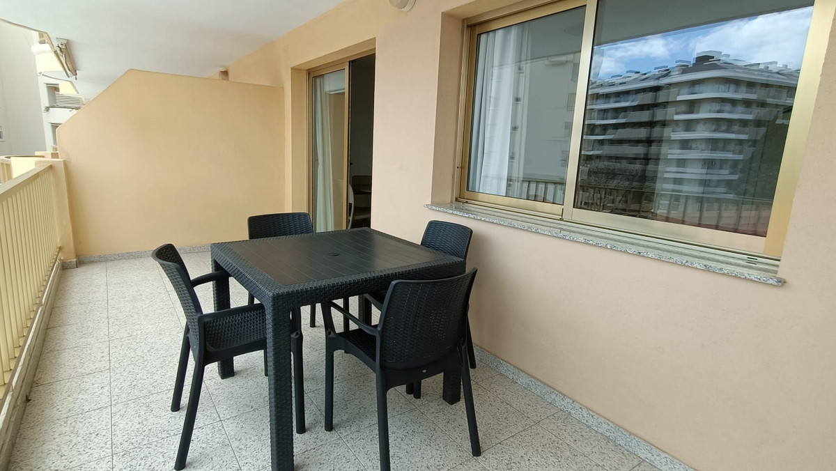 622f76fffc6cab8b00f5a3951ee1d8a5 - 16