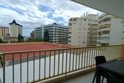 622f76fffc6cab8b00f5a3951ee1d8a5 - 17