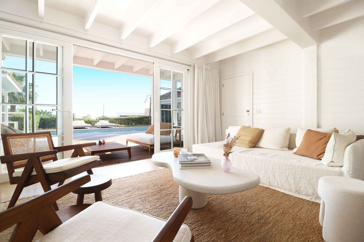 6889f9cc2a450b827c045775b5b26748 - 12