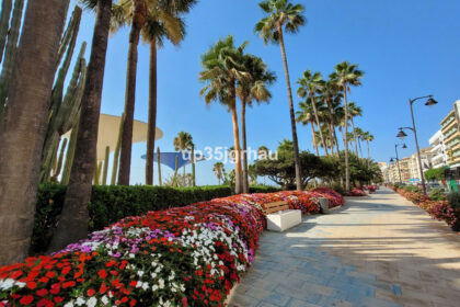 6d4fb466dde8760a3847db5e93e34432 - 11