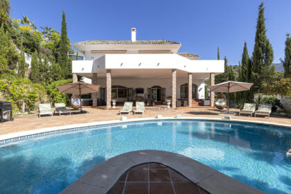 7aadaa002f1865cb8011786decb63dd4 - 13