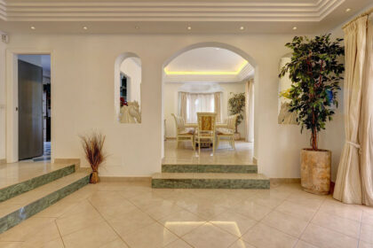 7aadaa002f1865cb8011786decb63dd4 - 20